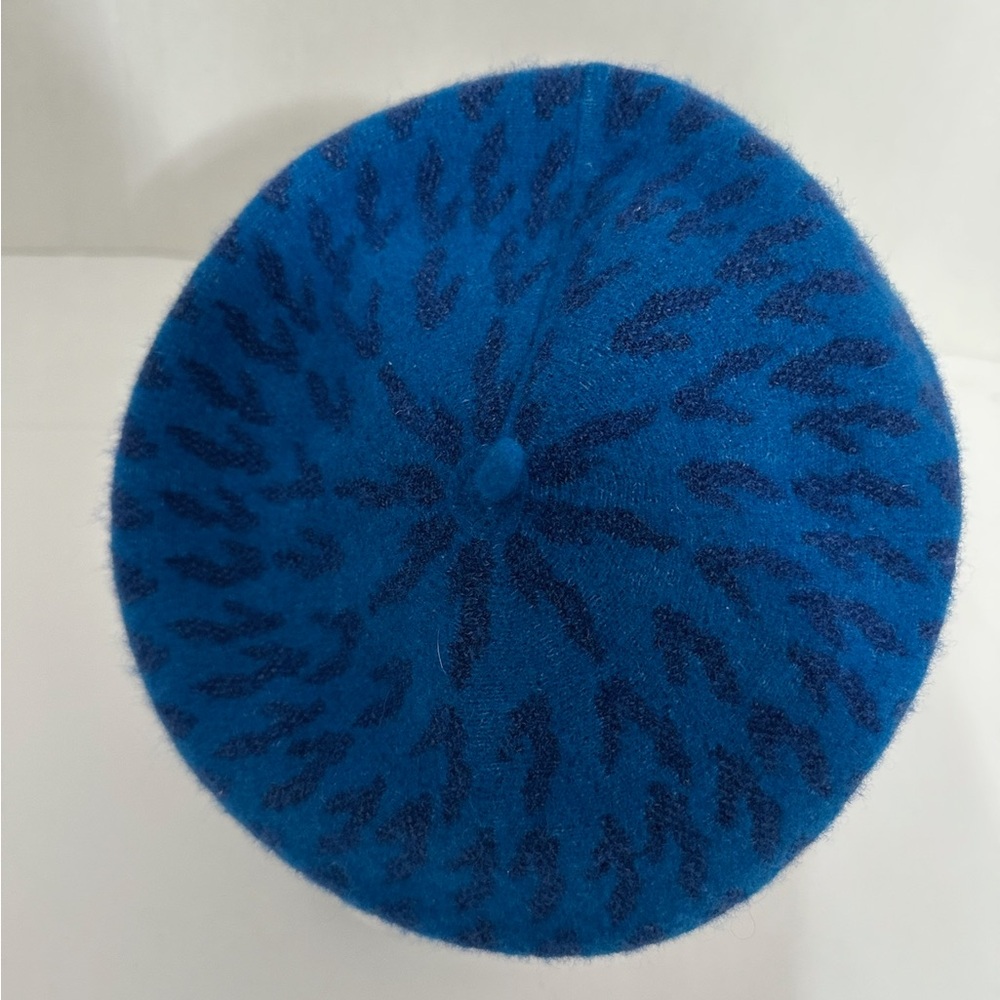 BCBGeneration Blue Print Beret Hat Wool Blend Fuzzy Parisian French Girl Chic - Picture 4 of 6